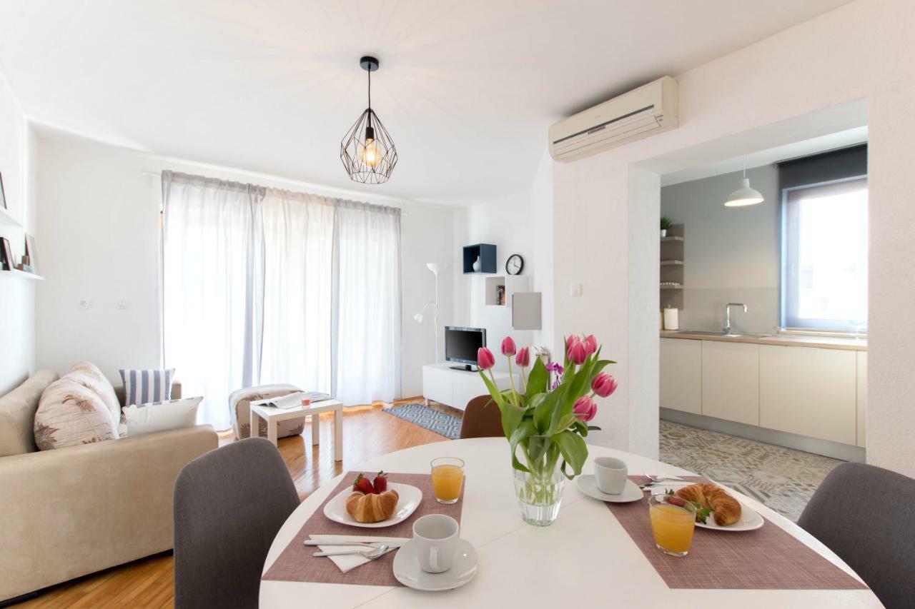 Appartement App Lov à Umag Extérieur photo
