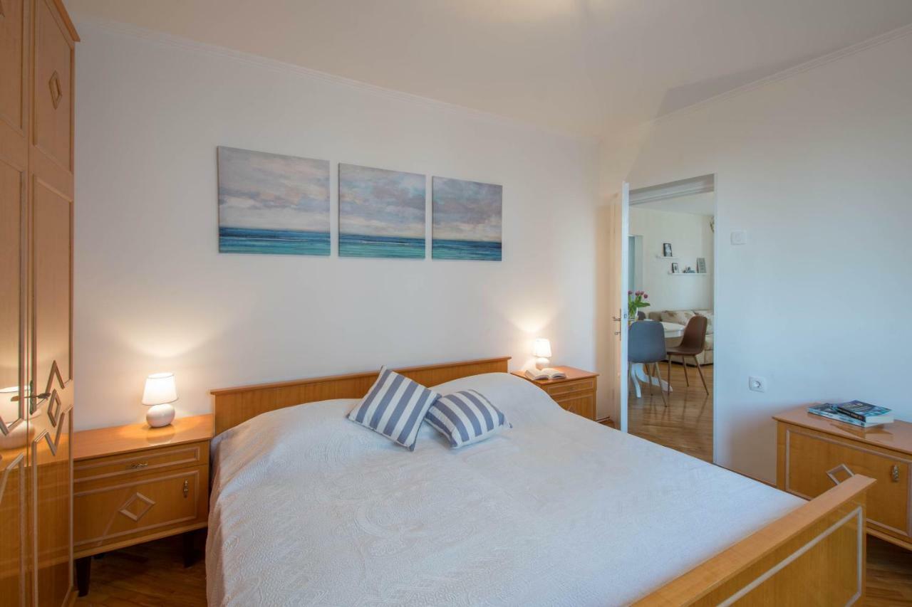 Appartement App Lov à Umag Extérieur photo